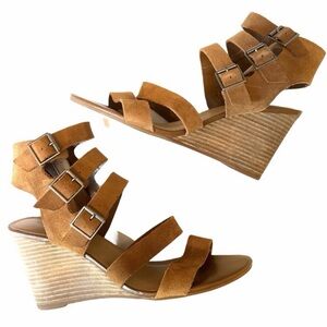 Crown Vintage Women's Tan Wedge - Size 9